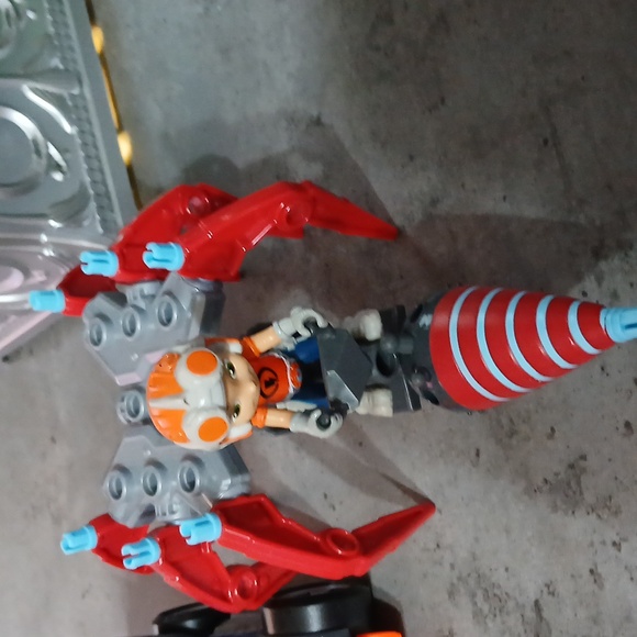 Rusty Rivets and Botasaurus Toy Bundle - Picture 5 of 9
